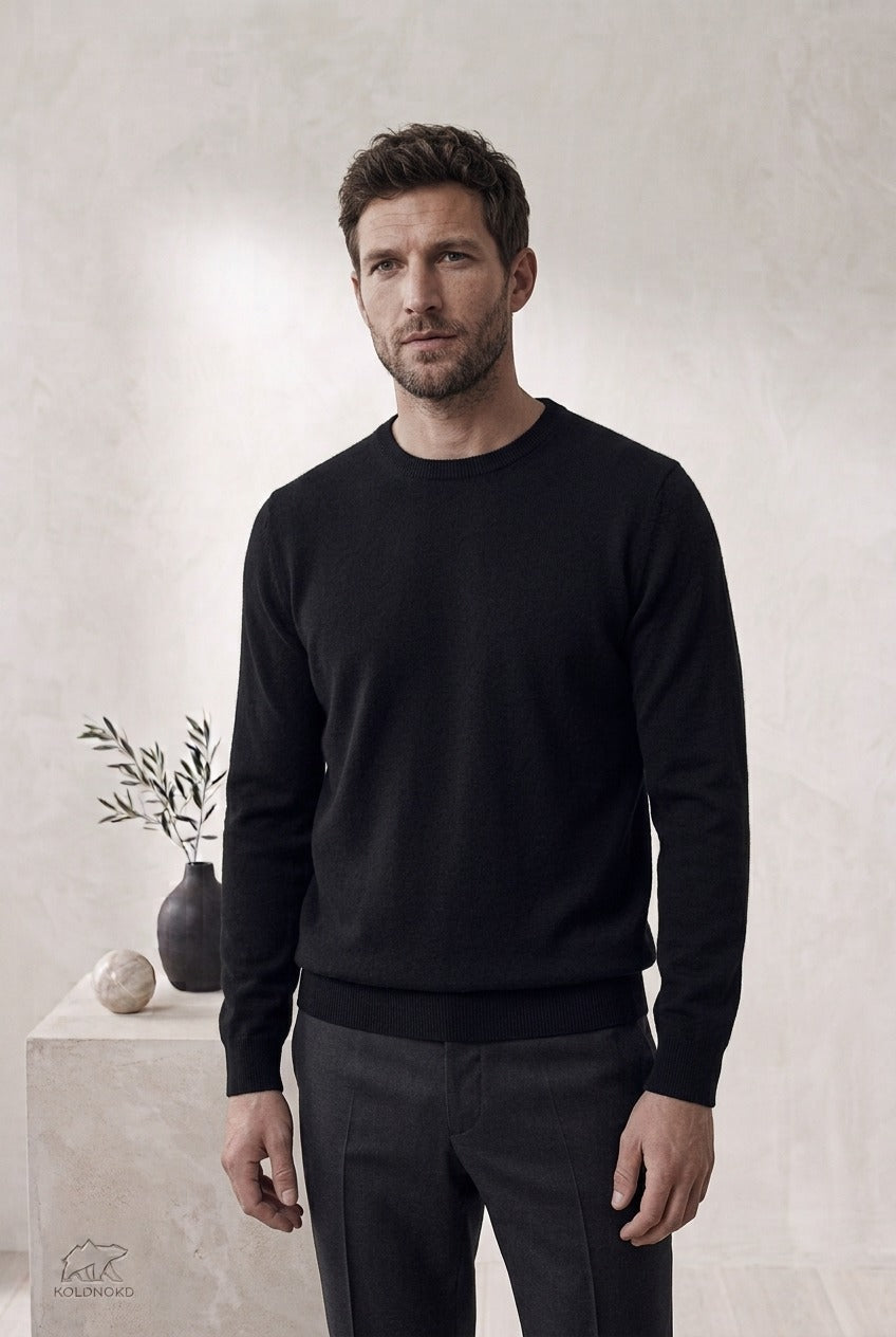 The Merino Sweater in black